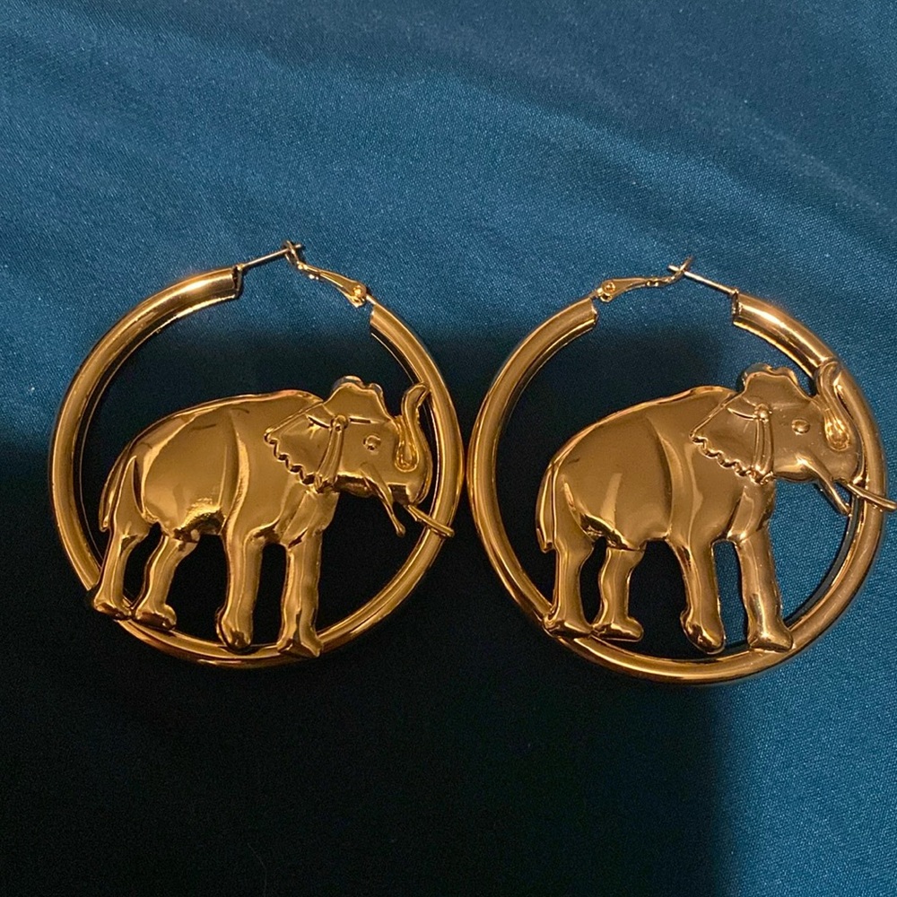 Elephant earrings 🐘🐘